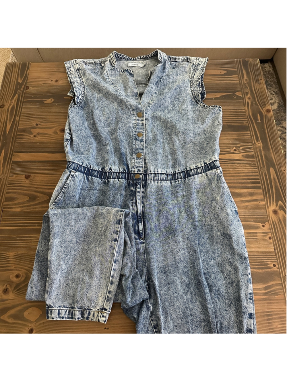 JustFab Women's 2X Acid Wash Denim Jumpsuit Blue Sleeveless Button Front